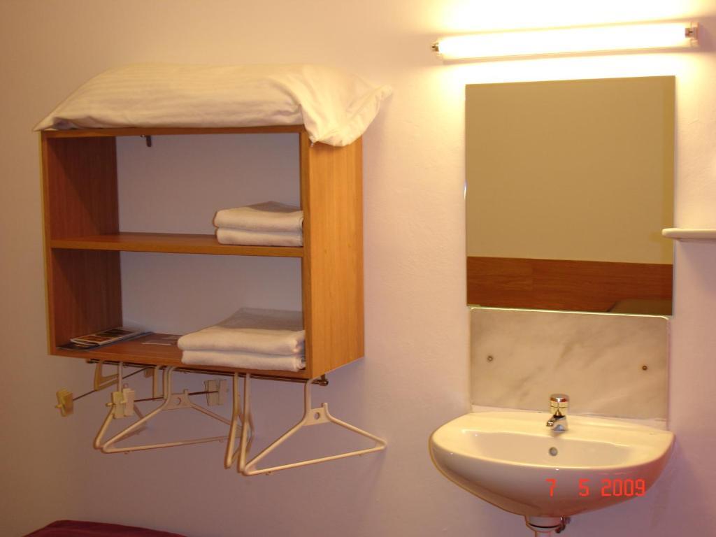 Hostal Can Blanco Sarria de Ter Luaran gambar